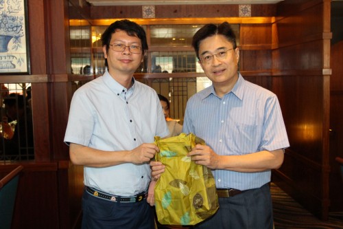 AA Ltd rep with retiring Mr Lam YW