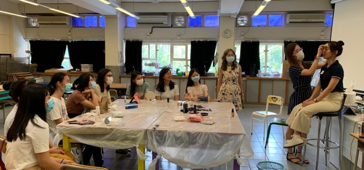Alumna’s makeup Workshop for F6 graduates (2019-20)