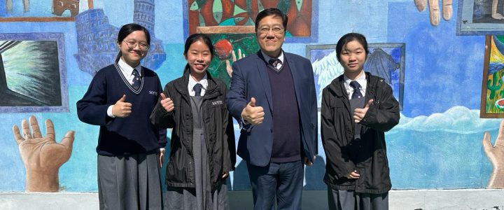 Alumna, current and former staff coaching students for the Hong Kong Federation of Youth Groups (HKFYG) English Public Speaking Contest District Finals 2024