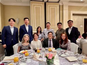 Alumni attending the F6 Graduation Dinner 2024