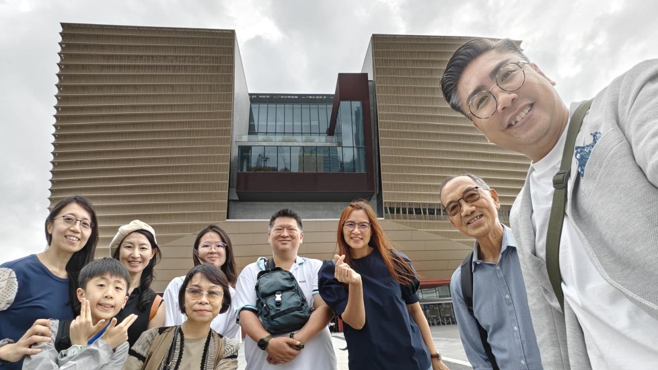 Visiting Hong Kong Palace Museum