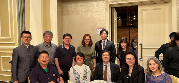 Alumni attending the F6 Graduation Dinner 2025