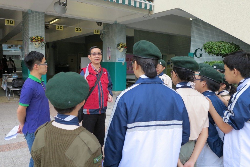 Scouts instructed by former discipline master Mr Fung MT