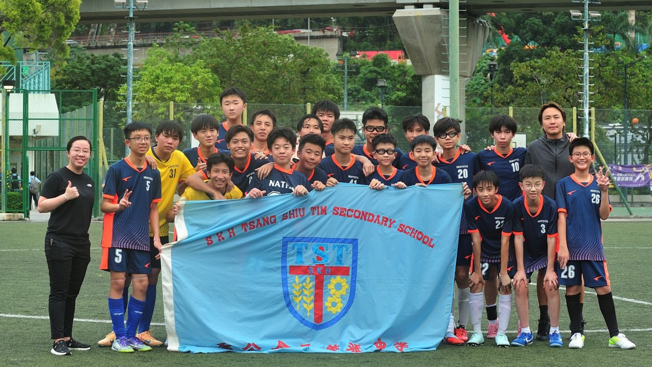 Championship Glory: Boys’ Football Team (Junior) Claims HKSSF Division II Title!